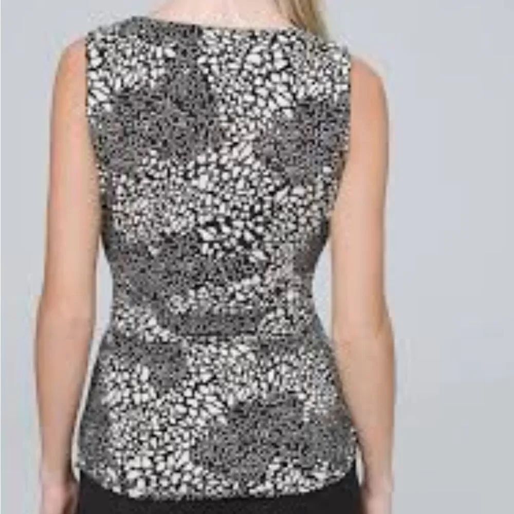MATERIAL GIRL SLEEVELESS ANIMAL PRINT DESIGN BLOUSE